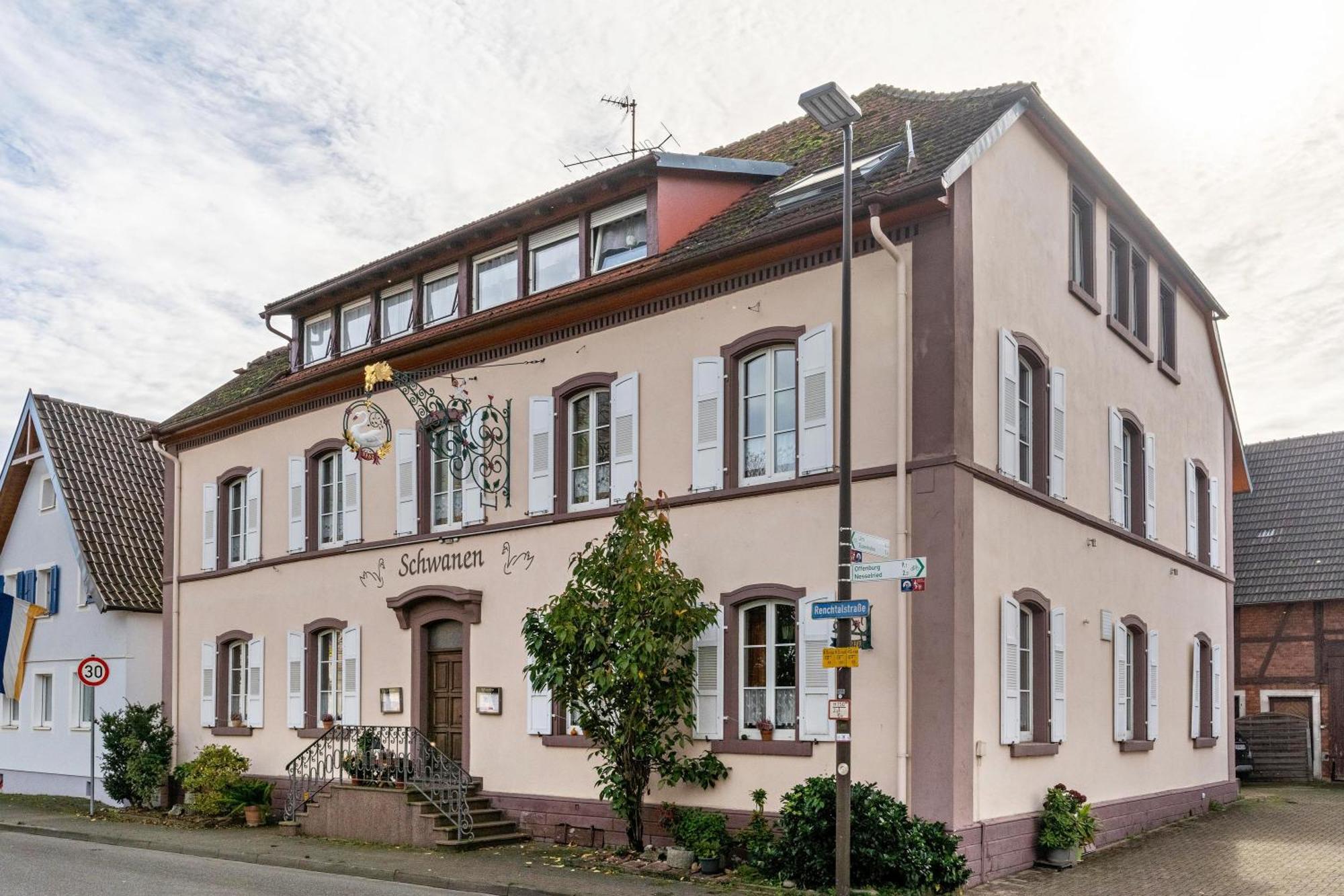 Gasthaus Zum Schwanen Оберкирх Экстерьер фото